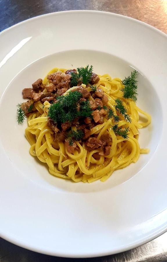 Agriturismo Fiore Di Campo Fermo Eksteriør billede