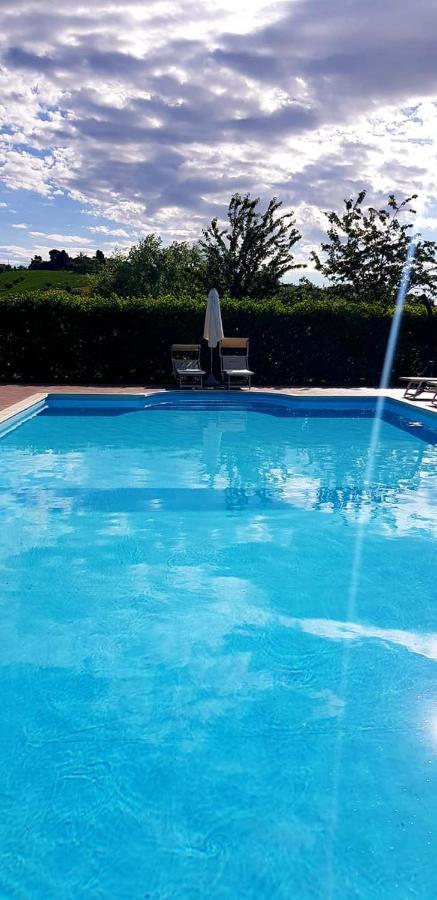 Agriturismo Fiore Di Campo Fermo Eksteriør billede