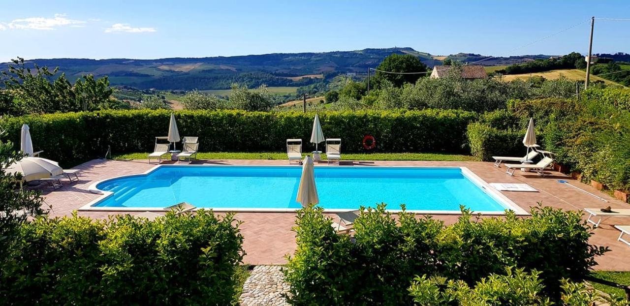 Agriturismo Fiore Di Campo Fermo Eksteriør billede