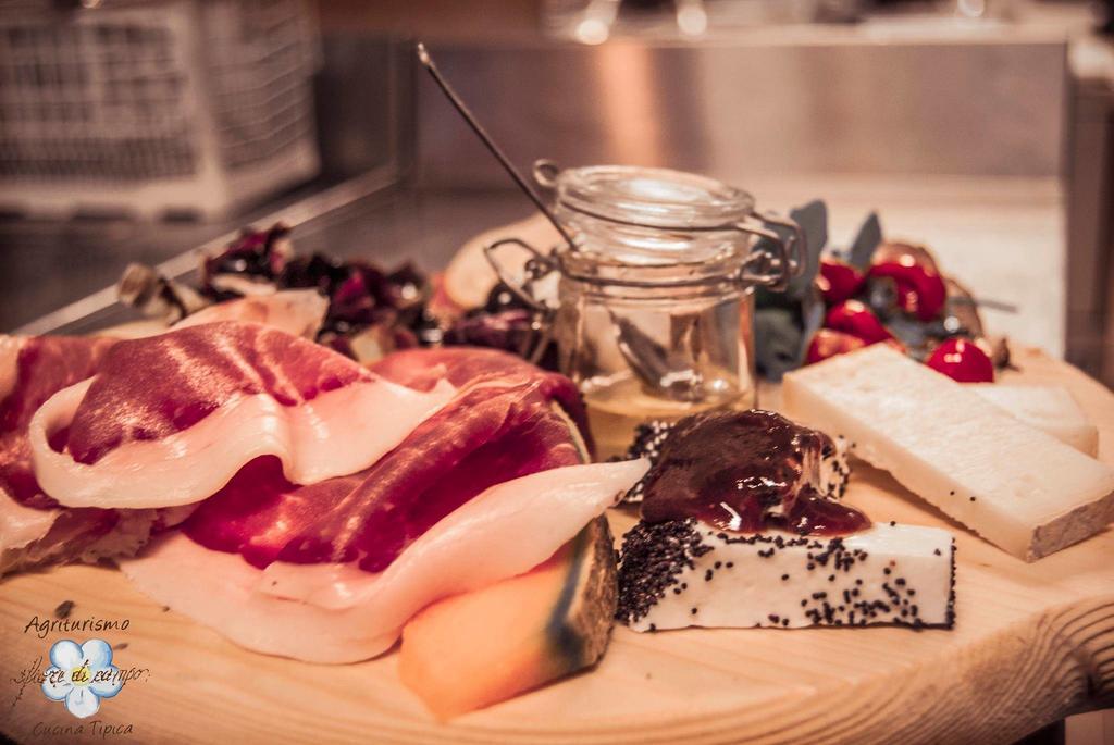 Agriturismo Fiore Di Campo Fermo Eksteriør billede